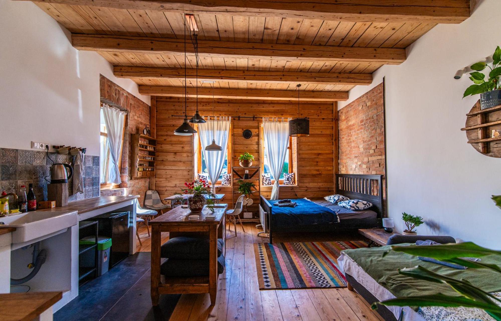 Minifaktura Loft Apartman & Reggelizo Es Etelbar Szokolya Eksteriør billede